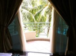 Gold Coast Condo (D5), Condominium #87093352